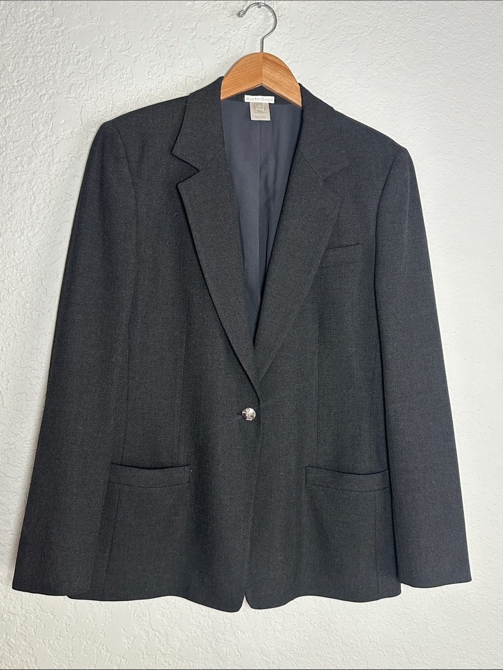 Austin Reed Grey Blazer Preppy Classic Minimalist CBK Silver Buttons Size 10